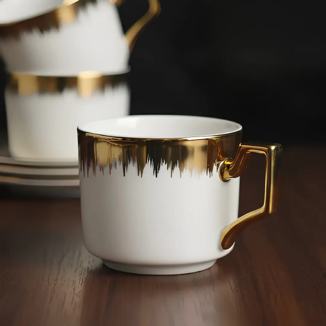 Set de Tazas de Café con Platillo Porcelana Blanca y Dorado