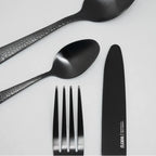 Set de Cubiertos Hammer Wayu 16 Piezas Negro Mate